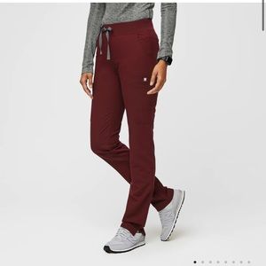 Figs Yola 2.0 Dark Cherry